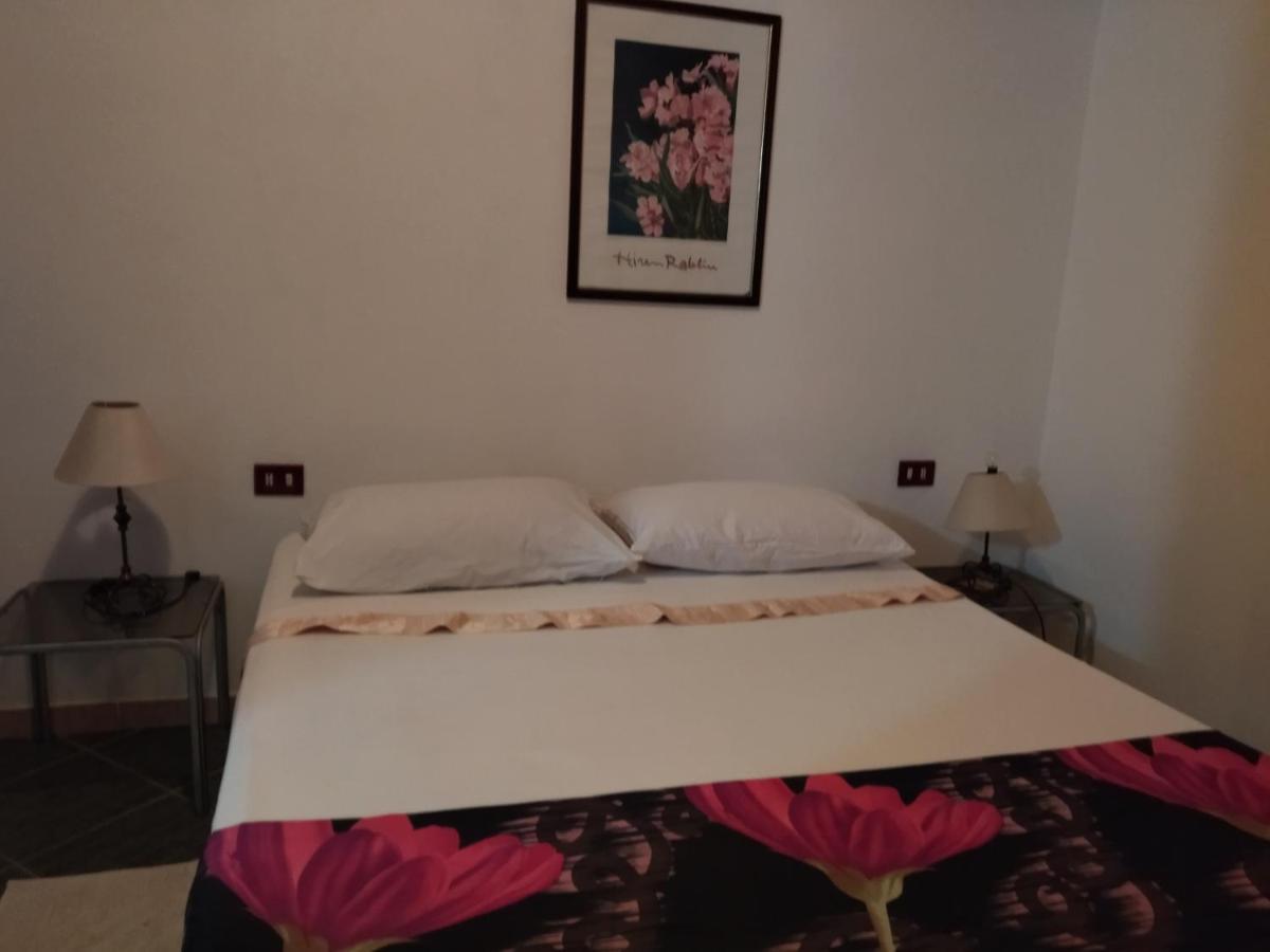 Appartamento Casa Leonardo Tertenìa Esterno foto